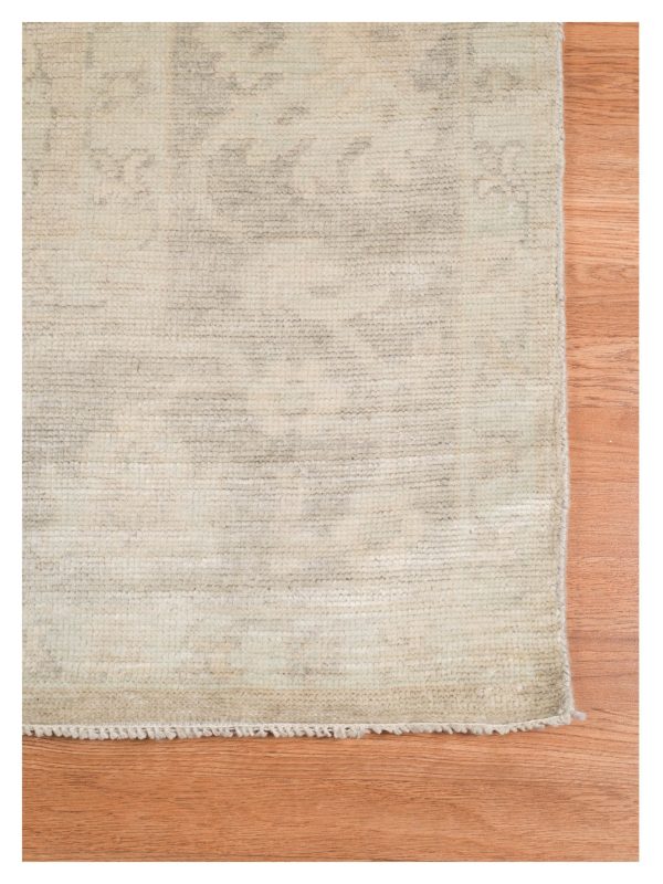 Limited MOREE MO-354 IVORY  Traditional Knotted Rug Online now